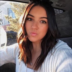 Meet your Posher, Kaila